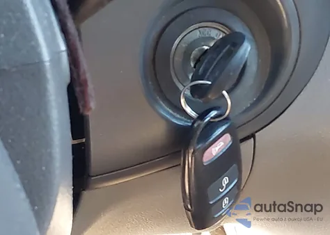 2014 Kia Sedona Lx z USA, uszkodzony, nr VIN KNDMG4C74E6547743